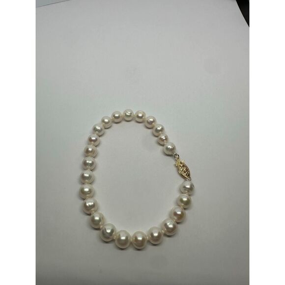 14k Yellow Gold 8mm Round White Saltwater Akoya Cultured Pearl Bracelet 7in